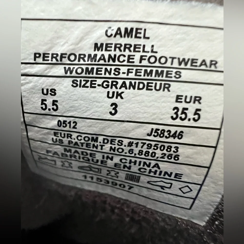 Merrel Women's Camel Leather Waterproof Winter Snow Boots, size 5.5.